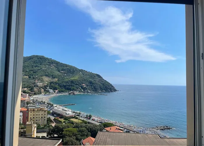 Ocean View Flat With Wi-Fi, Ac And Elevator To Town